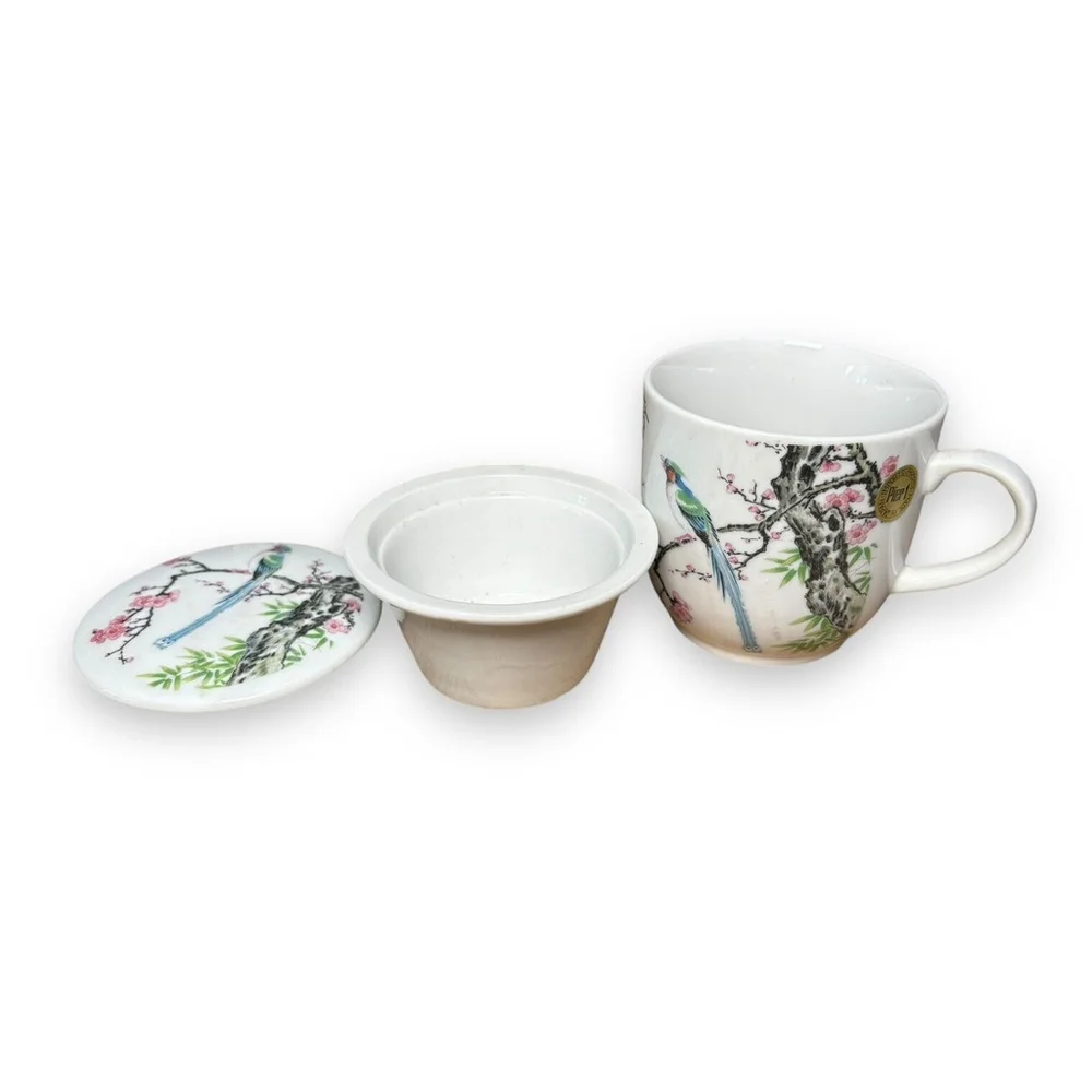 VTG JAPANESE TEA CUP BEAUTIFUL PORCELAIN INFUSED TEA CUP JAPANESE DECOR